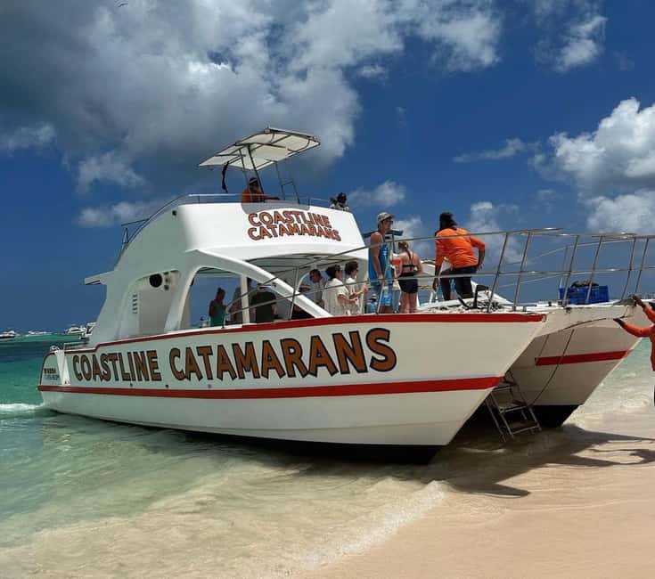 Punta Cana: Booze Cruise with Snorkel and Natural Pool Stop - Getting from your hotel to the catamaran without losing your day