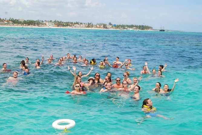 Punta Cana Booze Cruise with Snorkeling, Natural Pool & Open Bar - Natural Pool Stop and the Floating Bar Moment