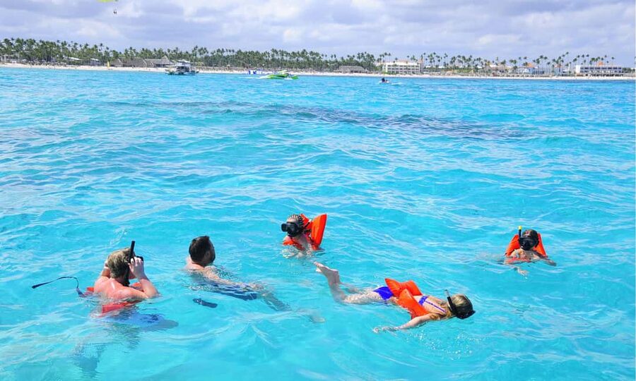 Punta Cana: Catamaran Tour with Reef Snorkeling and Open Bar - Reef Snorkeling, gear included and a guide who keeps you on track