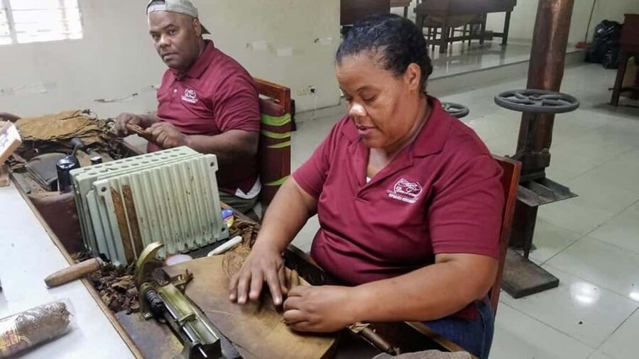 Punta Cana: Don Lucas Cigar Factory & Rum Tour with Pickup - Don Lucas Cigar Factory: what you learn and what you taste