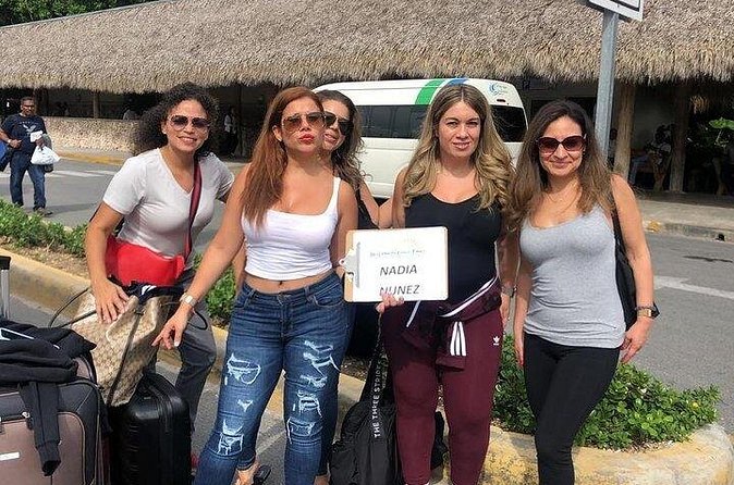 Punta Cana: Exclusive Luxury Transfer Airport to Your Hotel - Reliability and safety signals from real driver names