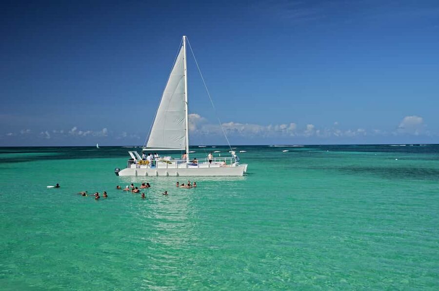 Punta Cana Happy Hour Sailing Cruise - Open Bar on Board: Drinks, Snacks, and the Party Beat