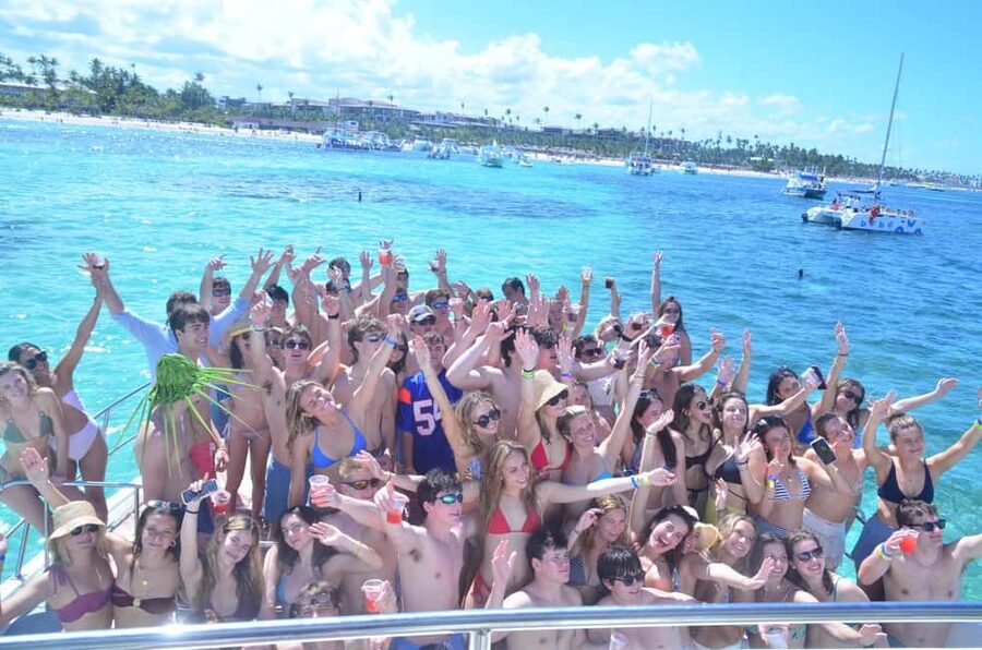 Punta Cana: Hip Hop Party Cruise w/Open Bar (Adults Only) - The hip hop soundtrack and coastline cruise with open bar