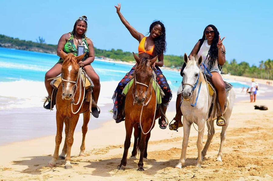 Punta Cana: Horseback riding on the beach with pickup - Pickup, Duration, and How the 2-Hour Day Actually Lands