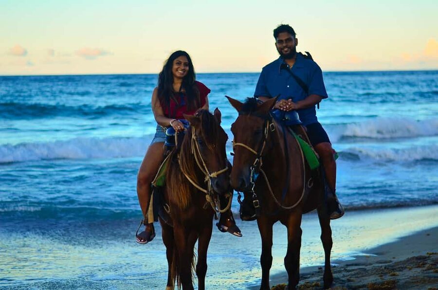 Punta Cana: Horseback Riding Tour with Sunset at Macao Beach - The Coastline Ride: Sea Breeze, Waves, and Scenic Stops