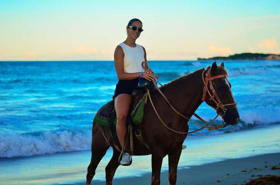 Punta Cana: Horseback Riding Tour with Sunset at Macao Beach - After the Sunset: Return Ride, Local Café Stop, and Stretch Break