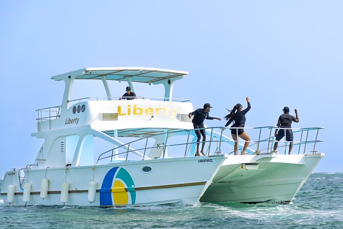 Punta Cana Party Boat and Open Bar (Adults only) - Boarding Considerations: Waves, Steps, and What to Wear