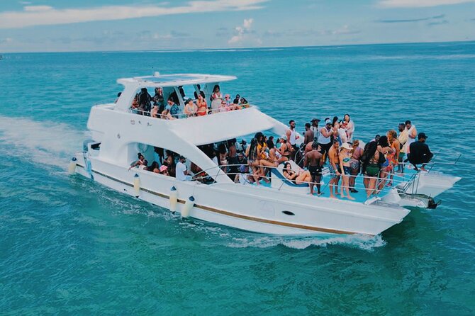 Punta Cana Party Boat Cruise with Snorkeling, Open Bar & Hip Hop - How the Punta Cana catamaran party cruise actually feels