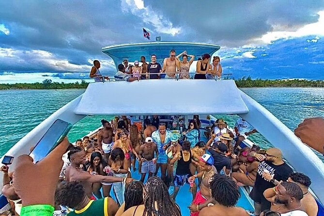 Punta Cana Party Boat Cruise with Snorkeling, Open Bar & Hip Hop - Who this Punta Cana party boat cruise suits best