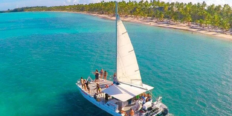 Punta Cana: Party Boat with snorkel and open bar included - Cruise Party Details, Floating Bar, Nachos, and Fruit