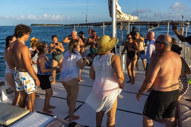 Punta Cana Private Catamaran Cruise: Snorkeling, Beach & BBQ - BBQ lunch and open bar: what’s included, and when it matters