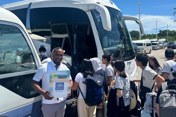 Punta Cana private Minivan Airport Transfers - Punta Cana Airport Transfers That Focus on Getting You Moving