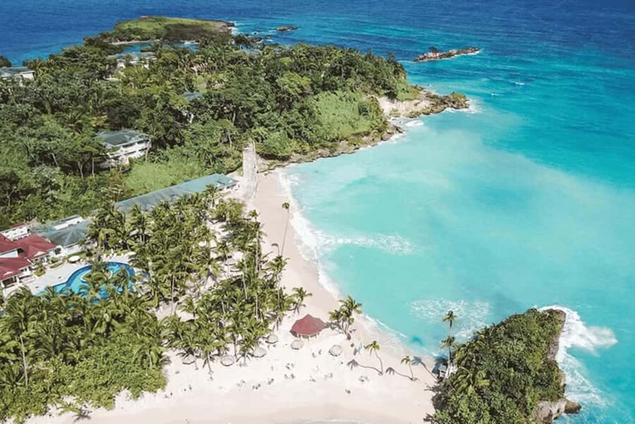 Punta Cana: Samaná Whale Watching, Bacardi & Limon Falls - Guide and Group Feel: Languages and Who Helps You