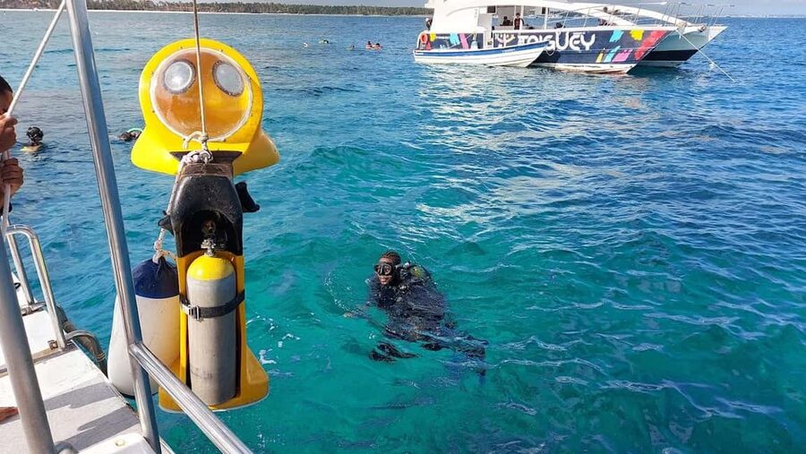 Punta Cana: Scuba Doo Adventure with Round-Trip Transfer - Your underwater view: 180 degrees, and simple controls