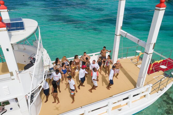Punta Cana Slide Boat (Medium Group) - Price and value: $1,500 group rate, plus the 25-person cap