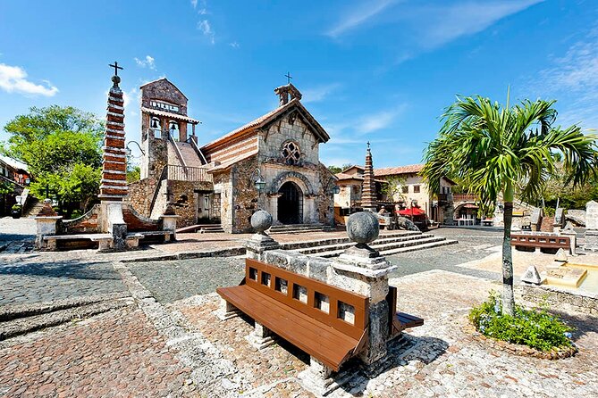 Romana: Cave of wonders and Chavón from Santo Domingo. - Cueva de las Maravillas: Murals First, Then the Cave