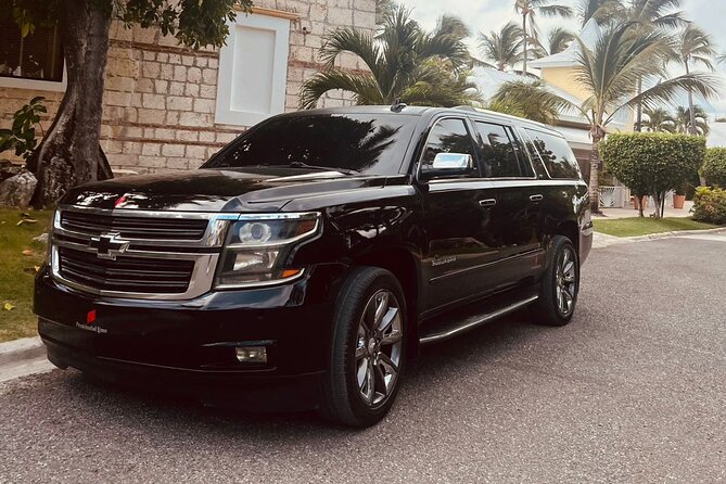 ROUNDTRIP Bavaro/Punta Cana AREA - PUJ Airport - LUXURY SERVICE - Luxury Roundtrip Transfers From Bavaro and Punta Cana to PUJ Airport
