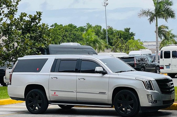 ROUNDTRIP Bavaro/Punta Cana AREA - PUJ Airport - LUXURY SERVICE - The Departure Leg: Hotel Pickup to PUJ Airport