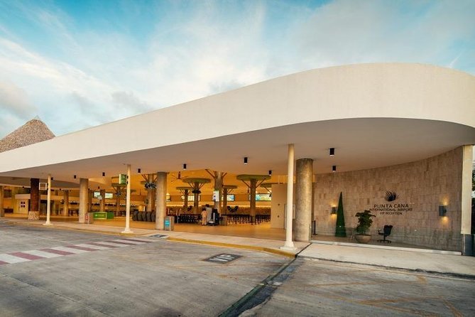 Roundtrip Private Transfers from Punta Cana Airport (PUJ) - The Ride: Direct, Air-Conditioned, and Actually Comfortable