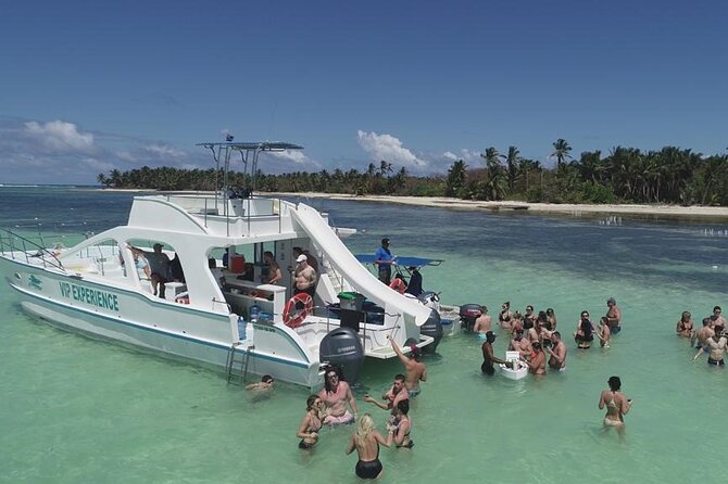 Sabina del Mar Party Boat VIP - Getting There: Pickup, the Meeting Point, and Timing Reality