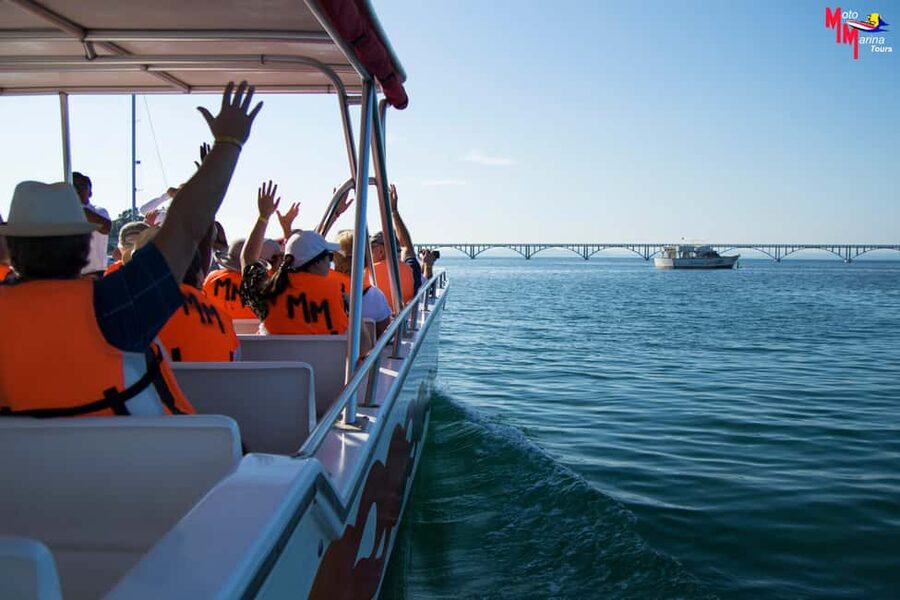 Samana: Cayo Levantado Day Trip by Boat - How the day starts at Moto Marina and why 9:30 matters
