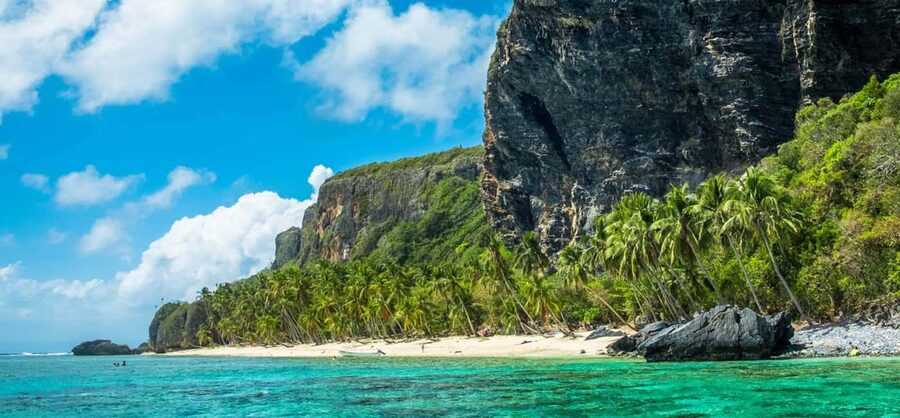 Samana: Fronton & Madame Beach tour Las Galeras - Playa Frontón: the first hit of clear water and cliff views
