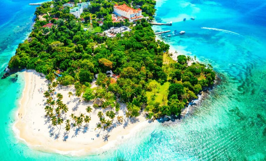 Samana: Whale Watching and Cayo Levantado Full Day Tour - The boat ride to whale country: what the first stretch feels like
