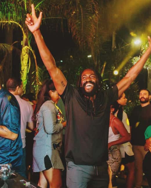 Santo Domingo: Bachata or Salsa Dance Classes - Optional Add-Ons: Practice at Dance Bars and Events