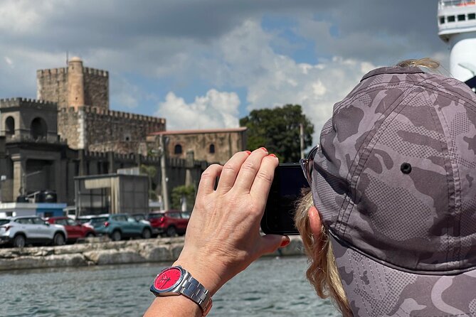 Santo Domingo: City Boat Ride Adventure Guided Tour - Fortaleza Ozama: river views that make the fortress feel real