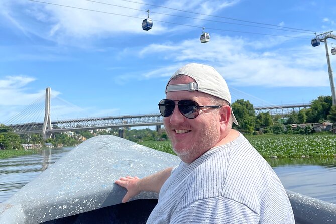 Santo Domingo: City Boat Ride Adventure Guided Tour - Metro and cable car sightings, plus neighborhood views up on the hills