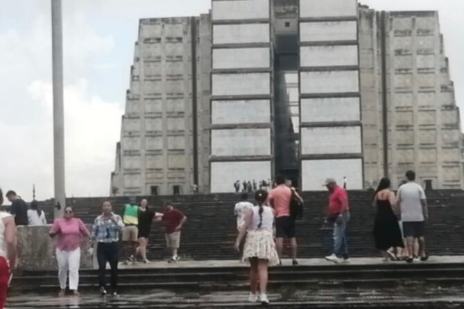 Santo Domingo City Tour From Punta Cana - Columbus Lighthouse: the big monument and the emotional weight