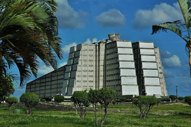 Santo Domingo City Tour from Punta Cana Full-Day - Panoramic National Palace and Lighthouse to Colon: Where the City Opens Up