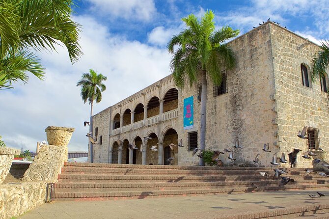 Santo Domingo City Tour with Pickup Included From Santo Domingo - Alcázar de Colón: The Palace That Ties the Story Together