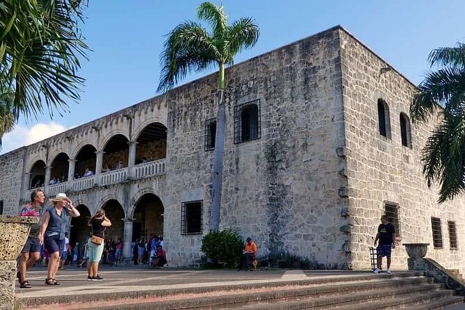 Santo Domingo Full Day Tour with Lunch and Cultural Insights - Duration, group size, and what a small day like this really feels like