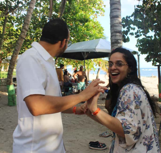 Santo Domingo: Latin dance classes: Salsa and more - Studio to Street: How to Use the Social Dancing Part Wisely