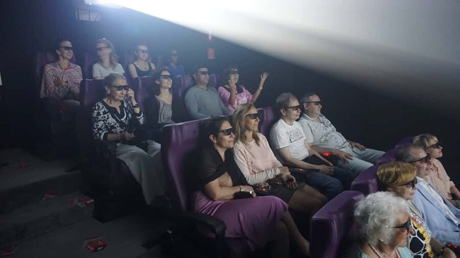 Santo Domingo: The Battle of Santo Domingo 4D Attraction - What makes this different from a regular 3D movie
