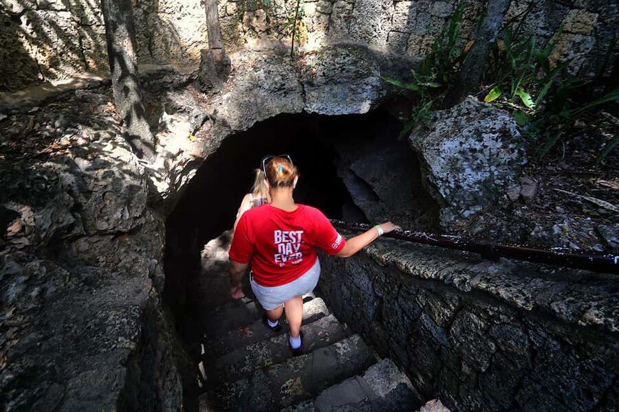Santo Domingo: Three Eyes National Park Guided Tour - Los Tres Ojos and the Santo Domingo cenote vibe