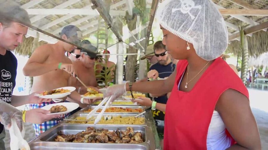 Saona Island: Beach & Natural Pool Small-Group Tour w/ Lunch - Saona beach time for lunch, views, and a slower pace