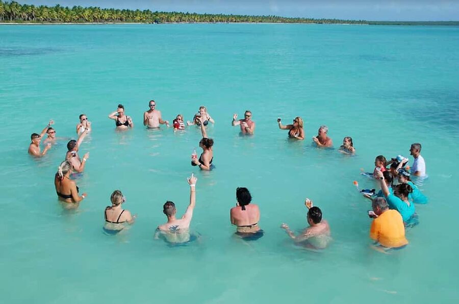 Saona Island: Beach & Natural Pool Small-Group Tour w/ Lunch - Penon cliff stop and Taino context that adds meaning