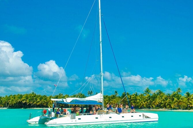 Saona Island Catamaran Adventure with Free Food and Transportation - Who This Saona Island Catamaran Adventure Fits Best