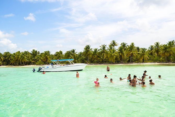 Saona Island Day Trip + Lobsters & Wine Included - “Lobsters and wine included” in the title: what to verify