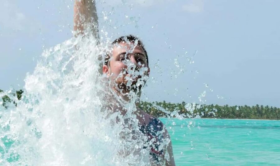 Saona Island From Santo Domingo With Catamaran, Food & Drink - Saona Island, Blue Lagoon, and an 8-Hour Schedule That Flies
