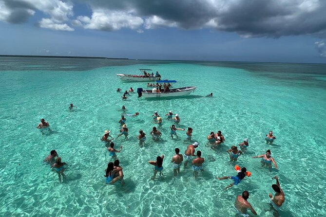 Saona Island Premium Discovery Tour from Punta Cana or Bayahíbe - Catuano Channel: The Quick Stop With Big “Wait, That’s Real” Energy