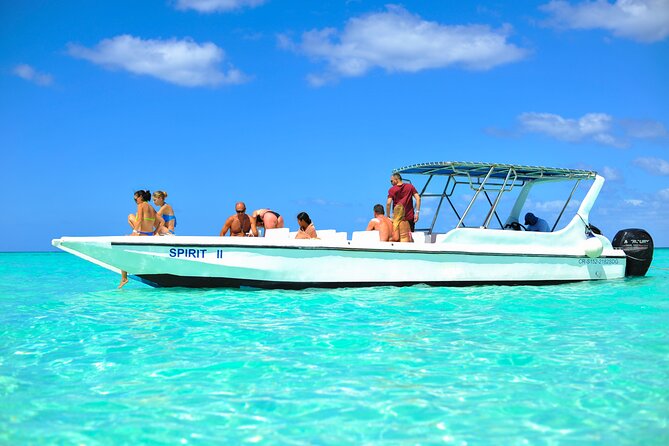 Saona Island Tour with Altos de Chavón from Punta Cana - Stop 1: Altos de Chavón at 9:00, Short but Scenic