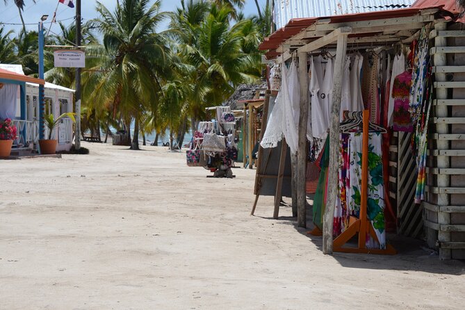 Saona, Mano Juan, Canto de la playa away from the tourist crowds - Canto de la Playa after lunch: snorkeling and real downtime