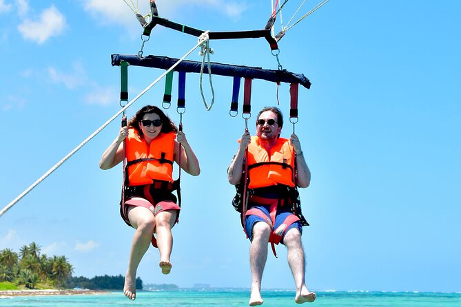 Sharks & Stingrays Snorkeling in Punta Cana with Parasailing - Parasailing: thrills on the same afternoon, with strict weight limits