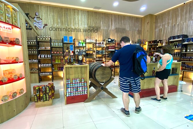 Shopping tour Punta Cana rum cigars coffee larimar chocolate souvenirs mamajuan - Rum, Mamajuana, and Dominican Drinks: A Souvenir That Works Like a Memory