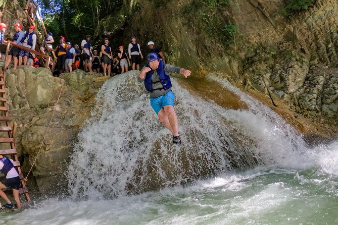 Shore Excursion Cruise ship Waterfalls y Buggys - Damajagua Waterfalls: what the 35 to 40 minute hike really means