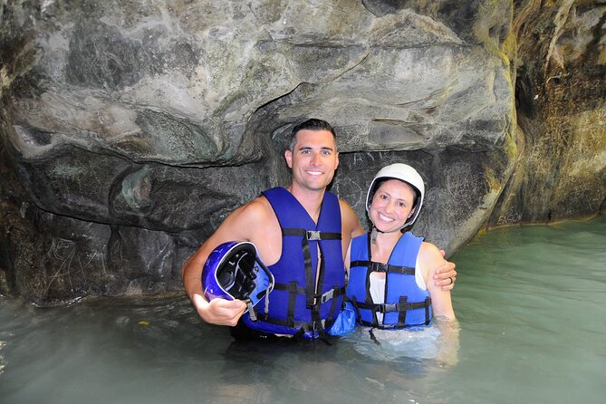 Shore Excursion Cruise ship Waterfalls y Buggys - Buggy adventure: double-seater chaos in the best way