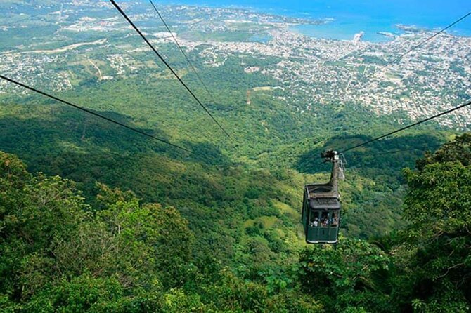 Short Excursion Puerto Plata CityTour-Taino bay & Amber cove - Fortaleza San Felipe: The Fortress That Anchors the Story